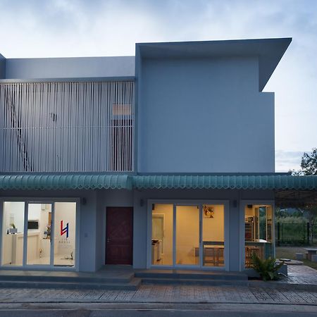 Lin House Hotel Thalang Bagian luar foto