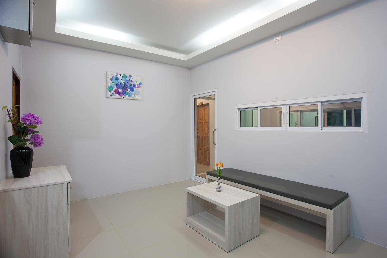 Lin House Hotel Thalang Bagian luar foto