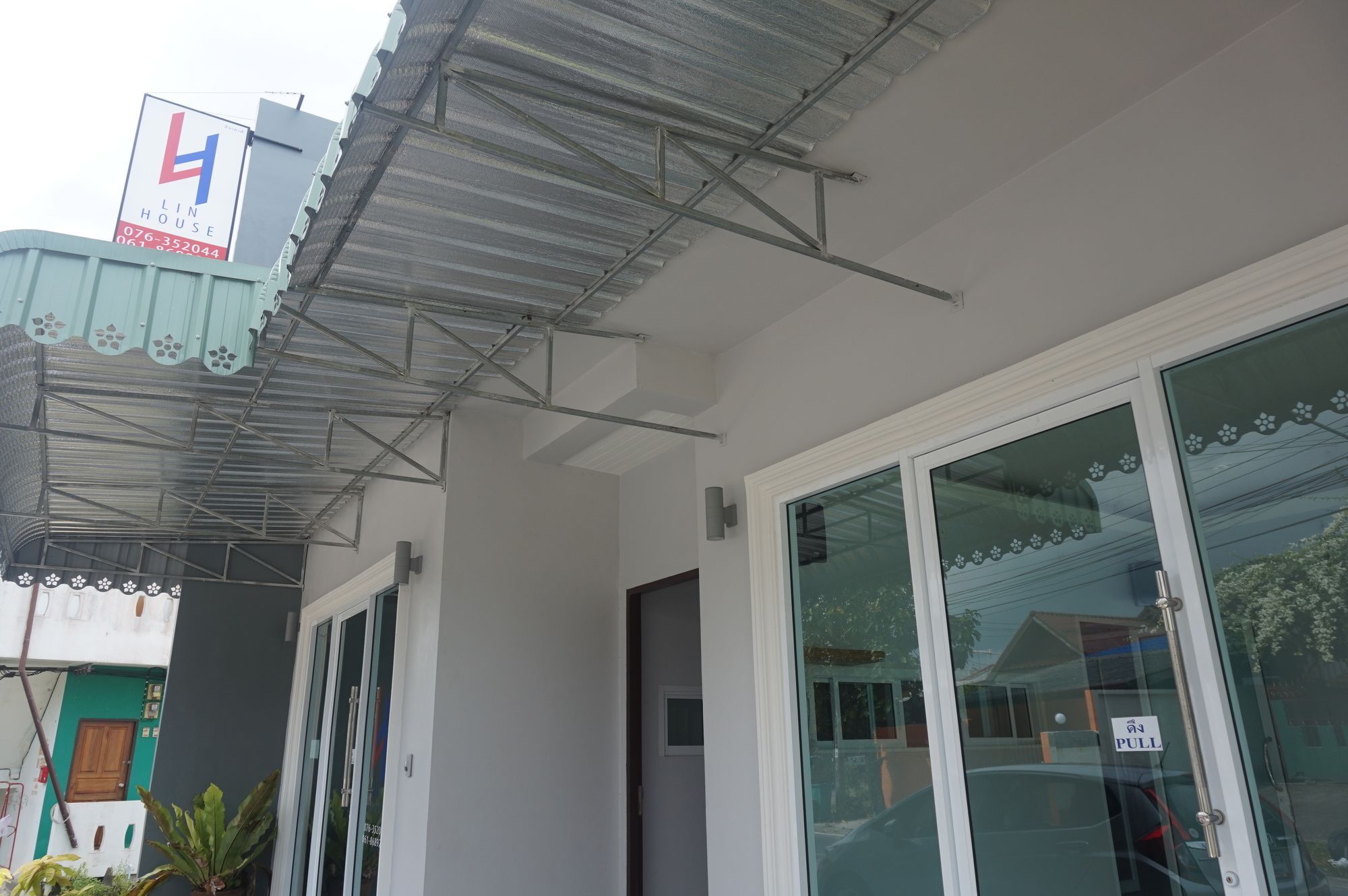 Lin House Hotel Thalang Bagian luar foto